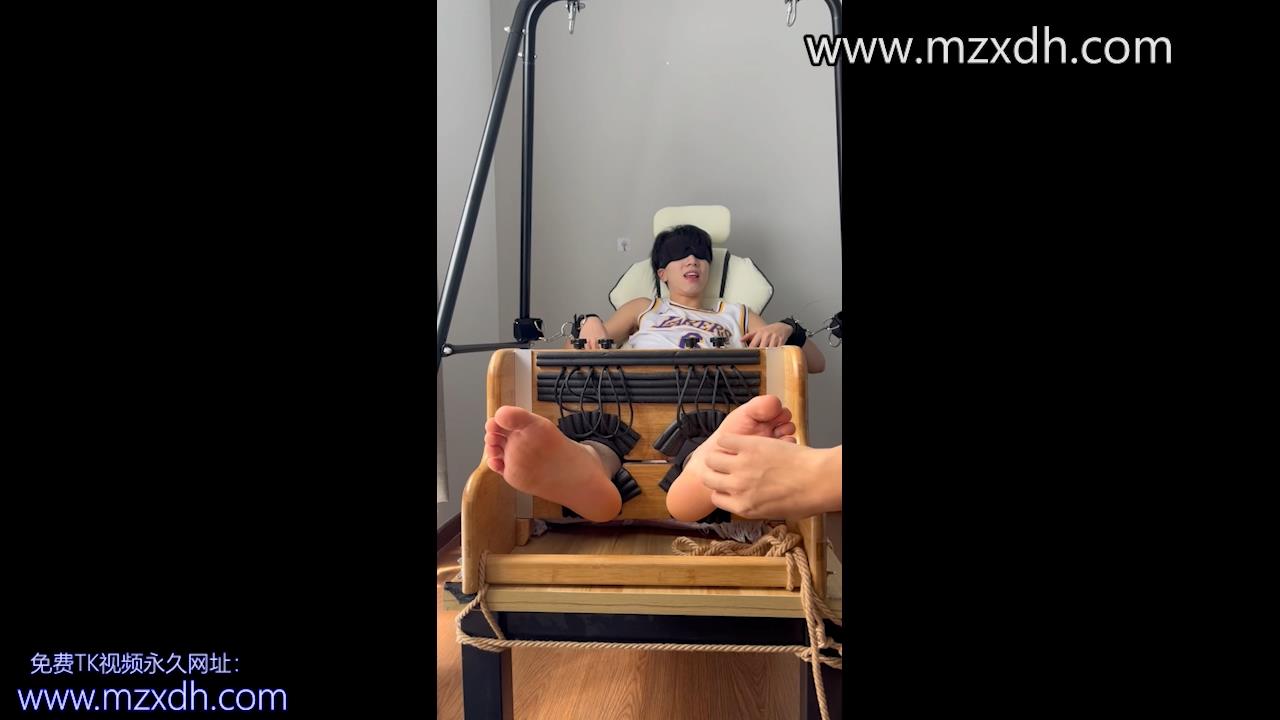 MZB2212-南风双人挠男多工具