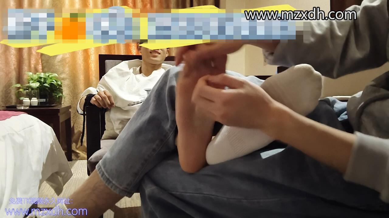 MZB2550-橙子挠男大生上集