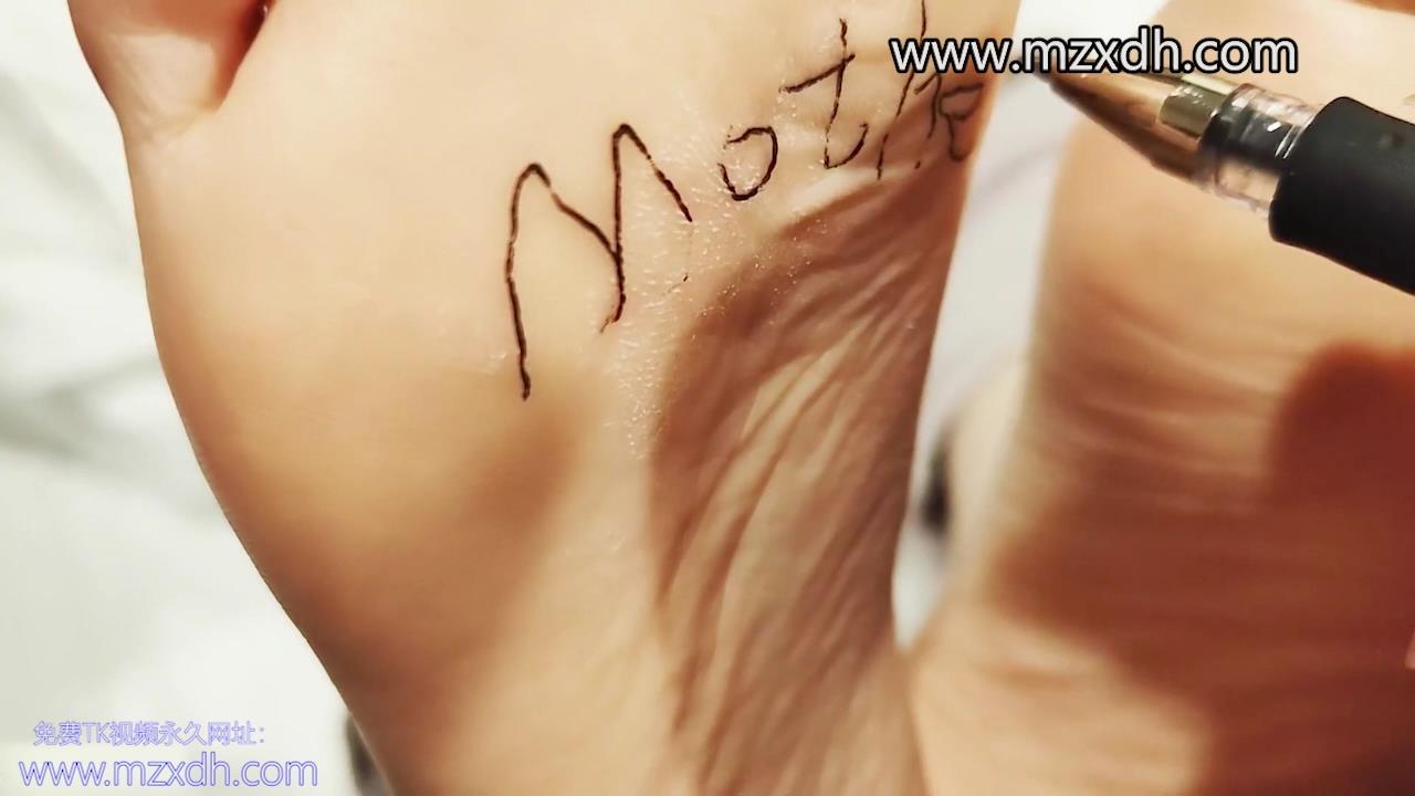 MZG1716-熟睡tk，白袜黑丝肉丝写字