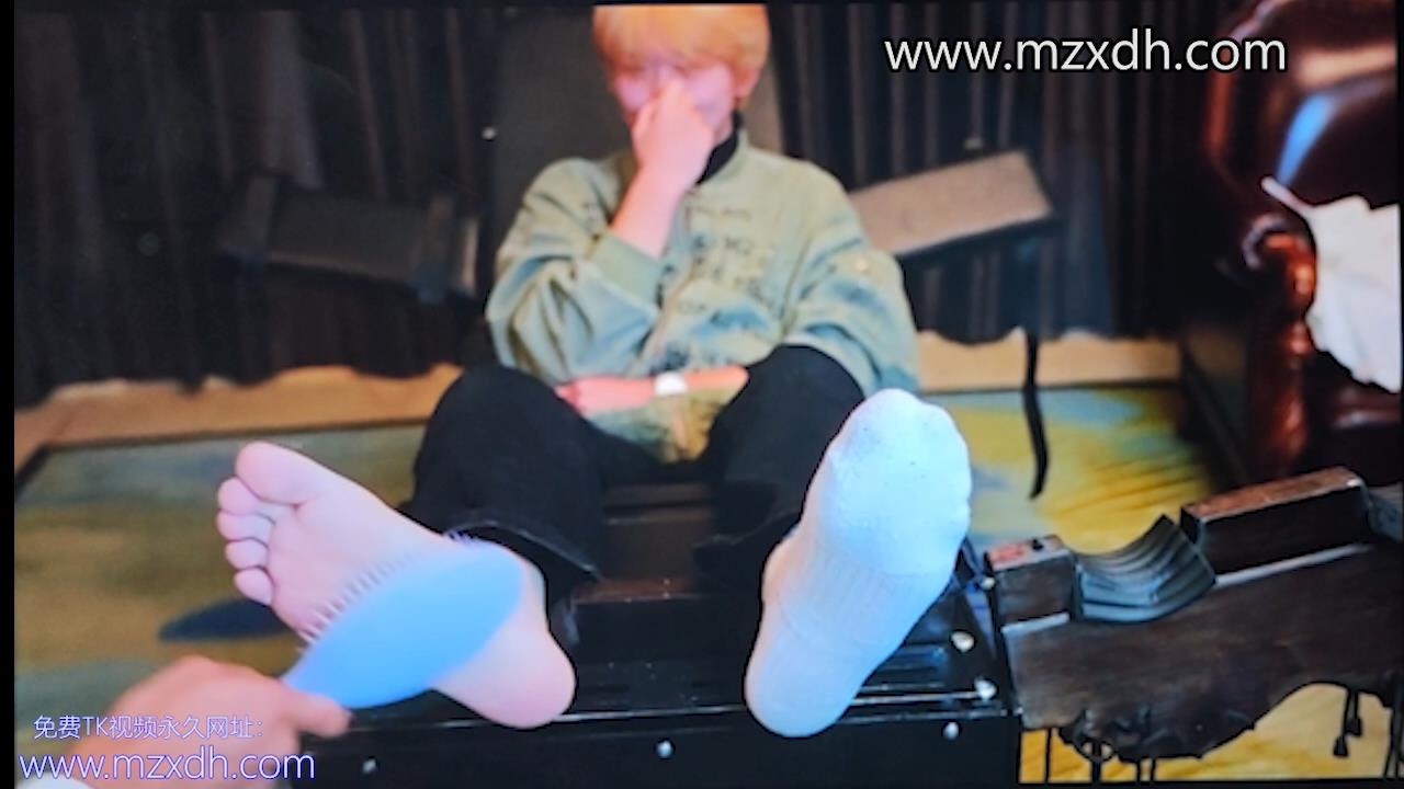 MZB2665-（录屏版）标清黄毛小哥被挠