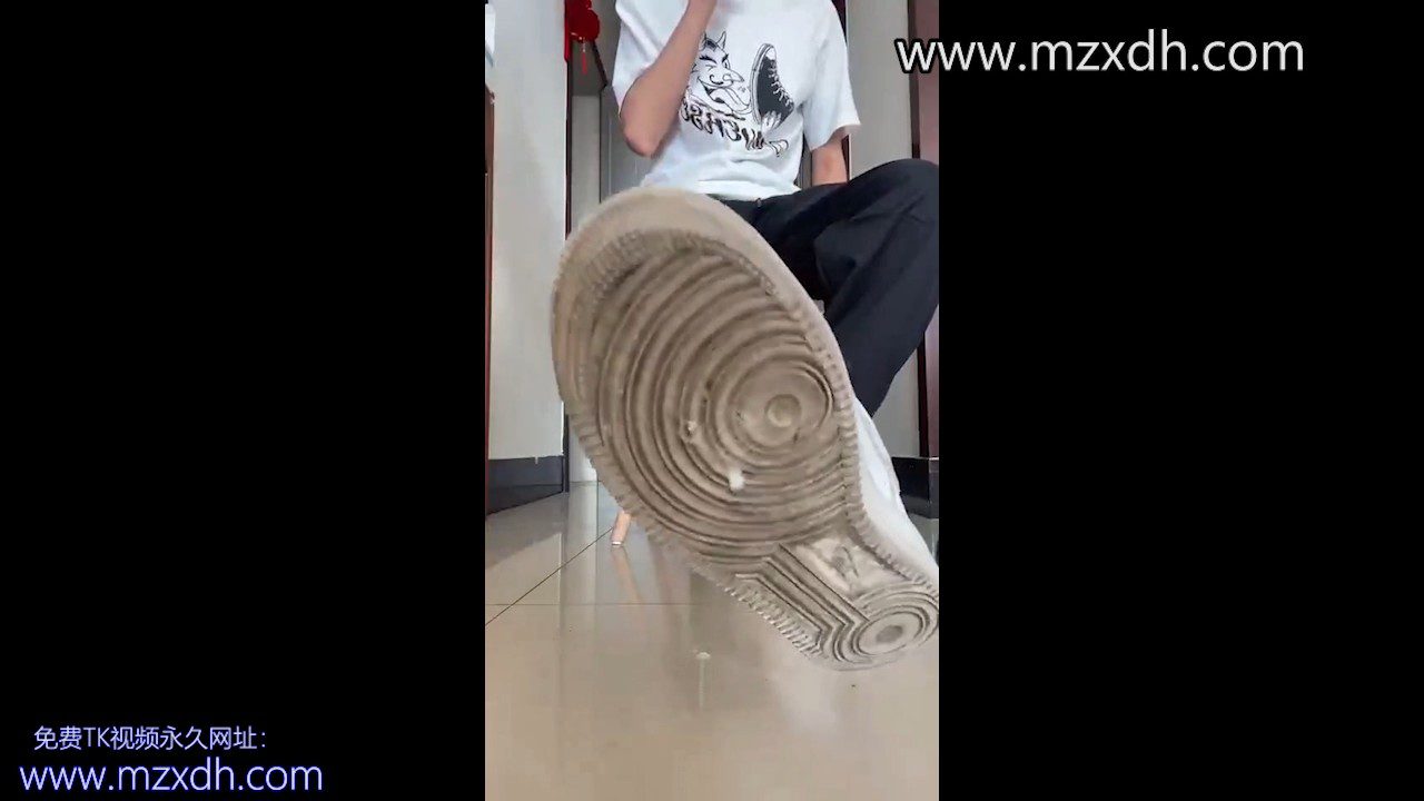 MZB2852-白衣男秀jio无tk