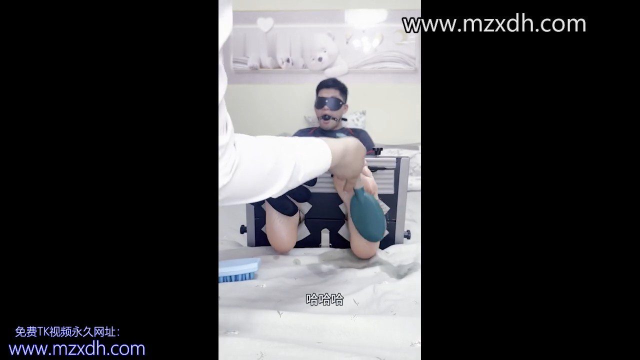 MZB2974-白袜黑丝男被挠